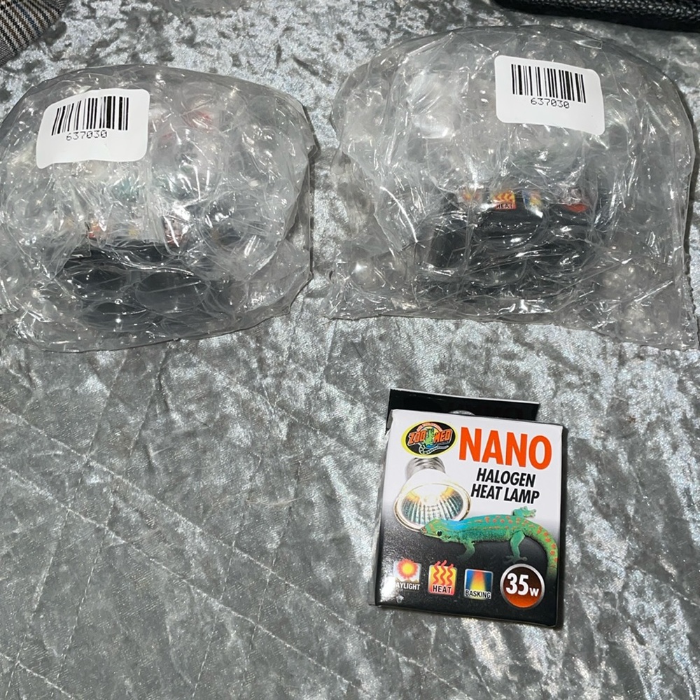 Bundle of 3 Halogen Heat Lamps for Reptiles - 35 Watt. Chewy sent me wrong items
